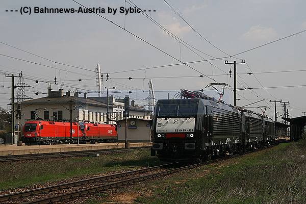 ©1016 011 1x16 xxx ES64F4 153 ES64F4 152 ES64F4 155 Hf 91158 09_04_2010.jpg