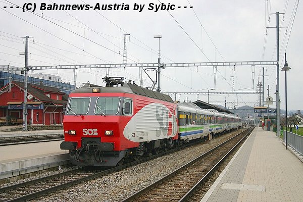 16 Pfaeffikon SZ 2421 15_04_2006.jpg
