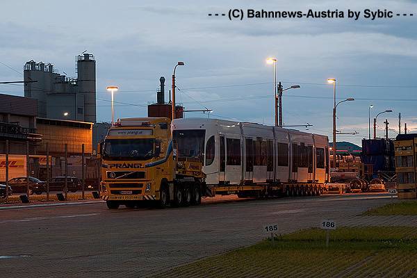 ©Tram Palermo Bombardier Wien 18_06_2010.jpg