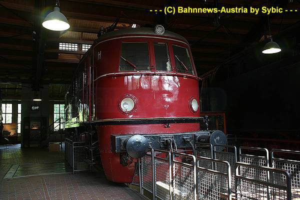 ©E19 01 Deutsches Technikmuseum Berlin 08_06_2010 (2).jpg