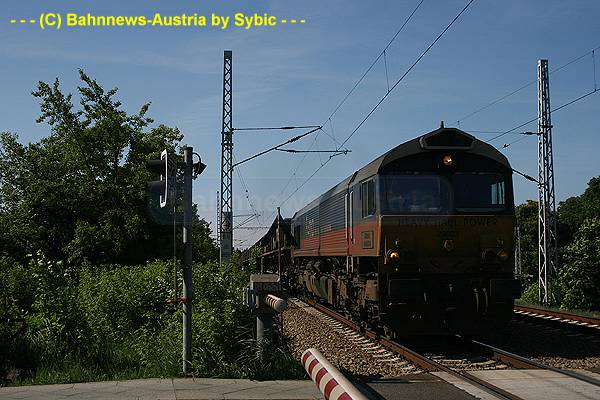 ©Class66 29003 Berlin Wuhlheide 03_06_2010.jpg