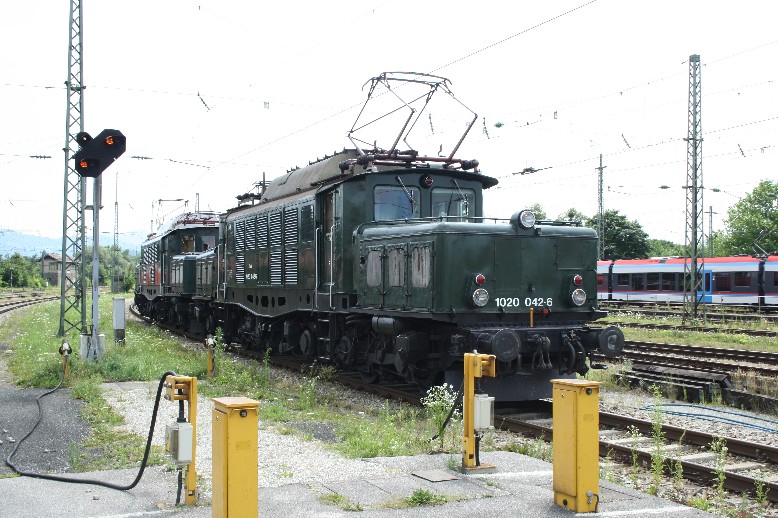 1020 042 + 1020 44