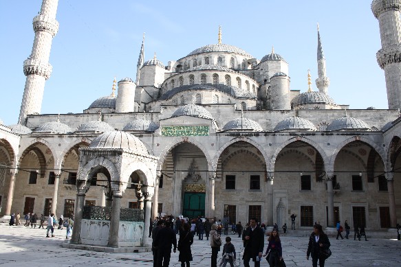 In der blauen Moschee