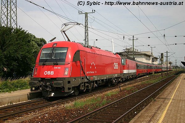 1216 003 1044 267 Ausfahrt Hf 692 16_07_2005.jpg