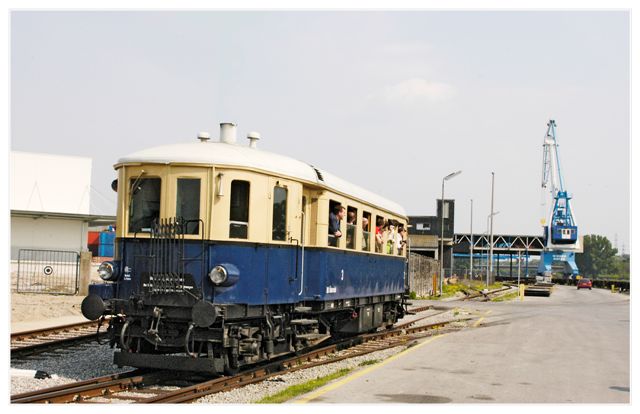 vt5041_im_freudenauer_hafen_060506