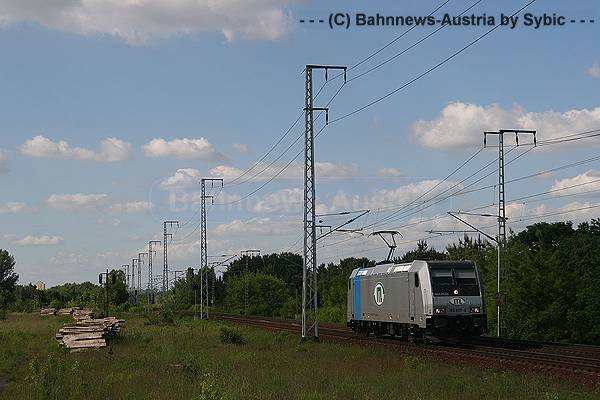 ©185 677 Berlin Wuhlheide 04_06_2010 (1).jpg