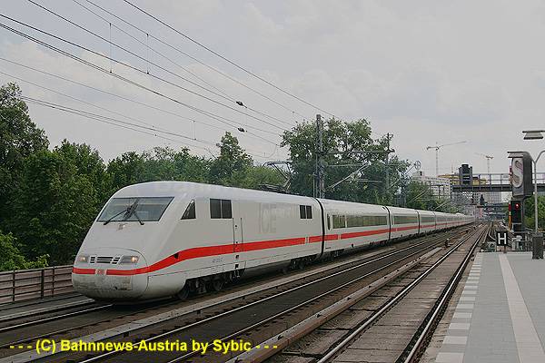 ©401 073 Berlin Tiergarten 06_06_2010.jpg