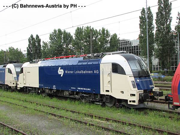 ©WLC 1216.951(1) am 6.8.2010 in Wien Donauuferbf.jpg