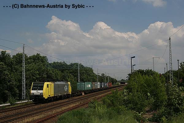 ©ES64F4 203 Berlin Friedrichshagen 07_06_2010.jpg