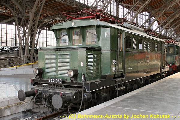 E44-046-LeipzigHBF.jpg