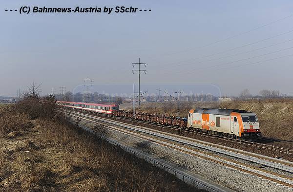 CB Rail 285 102 HVLE (1104).jpg