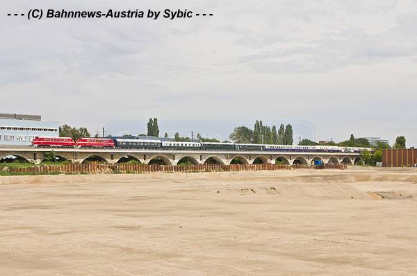 M61 001 M61 017 Floridsdorfer Hochbahn 23_06_2012 (13).jpg