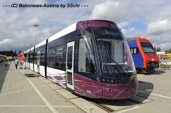 Bombardier FLEXITY 2 Blackpool (12008).jpg