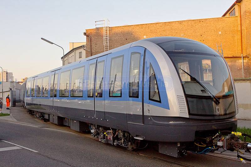 Metro Muenchen Siemens 26_04_2013 (1).jpg