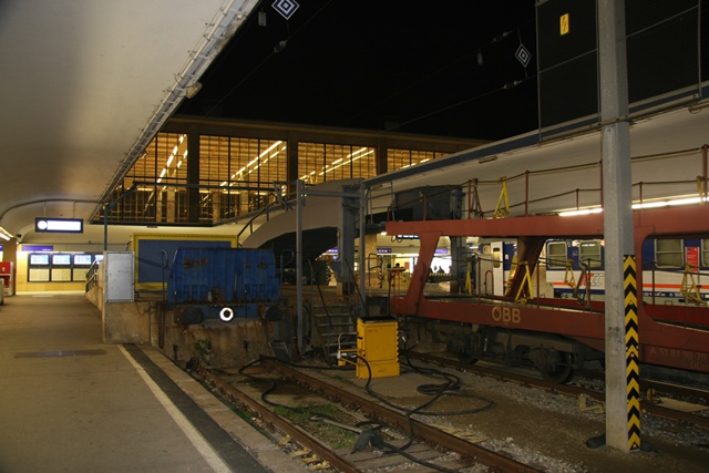 Autoverladung Westbahnhof.jpg