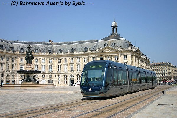 2341 Bordeaux Place de la Bourse 19_07_2006.jpg