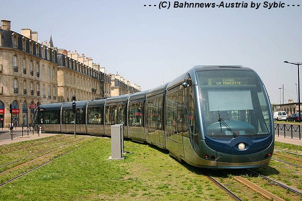 2230 Bordeaux Porte de Bourgogne 19_07_2006.jpg