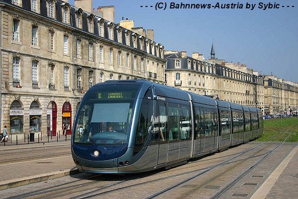 2212 Bordeaux Porte de Bourgogne 19_07_2006.jpg