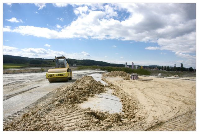 arge_wwt_baulos_mittendorf_bereits_wieder_angeschüttet