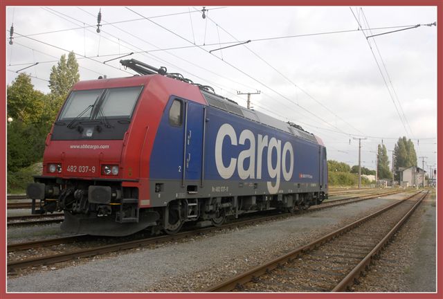 Die 482.037 &quot; SBB Cargo &quot; am Donauländebahnhof am 19.09.06