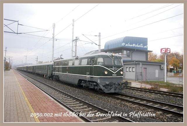 2050.002 bei der Durchfahrt in Pfaffstätten_281006