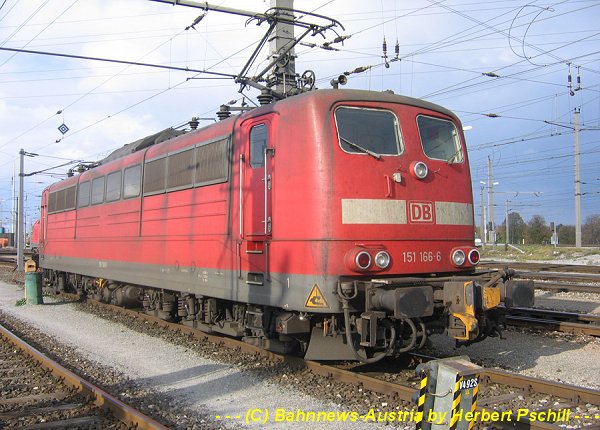 80DB 151.166(1) am 9.11.2006 in Wien Zvbf.jpg