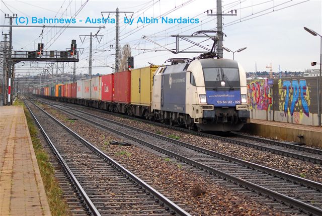 Die WLB 182.522 mit einem Gz zum Donau Kaibf