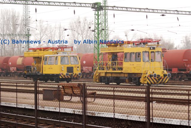 DMm 3666 und Fj216 Fahrleitungsrüstwagen gesichtet in Tatabanya_24.11.06