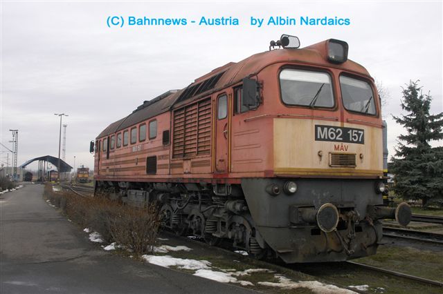 M62 157 in der Zugförderung in Zahony