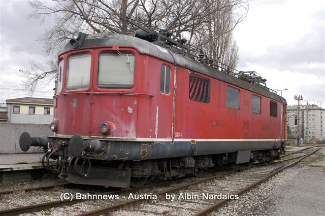 die ex SBB 10032 vor der Posthalle/Wien Südbf. am 12.01.07