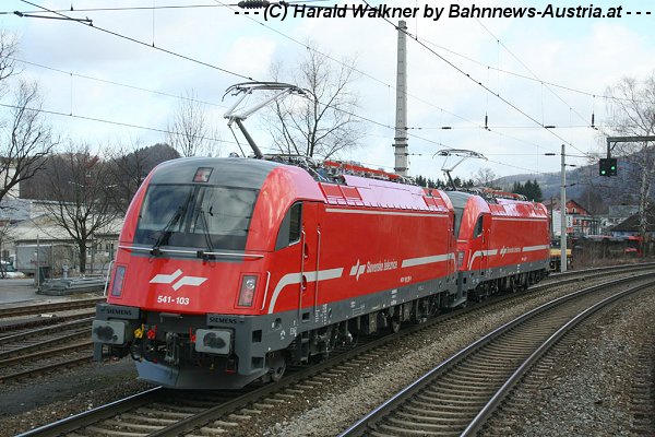 SZ 541.103+104 95656  Sbg Mitte  03.02.2007.jpg