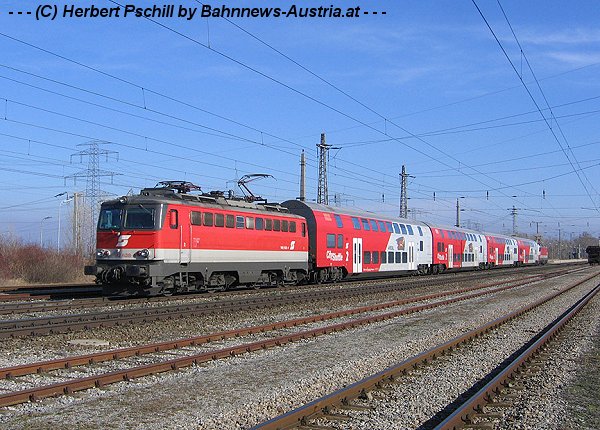 1142 638 + 1014 004 mit REX 7622 =Leitha= am 11.2.2007 in Goetzendorf.jpg