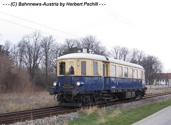 V T  41 03(1) mit R 16185 am 10 3 2007 in Möllersdorf Aspangbahn.jpg