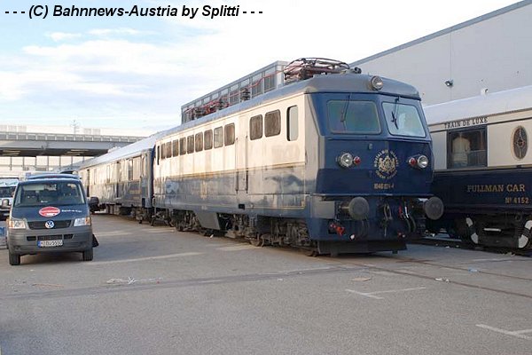 DSCN12960 8 Di 6 3 2007 ITB Berlin 1046 024-4 Orient Express Lok und Packer  30 007 P 15 48 h.jpg