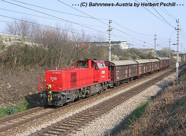 2070 075 mit VG 75228 am 3 4 2007 in Parndorf Ort.jpg