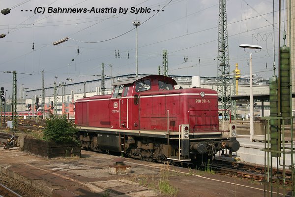 290 371 Frankfurt Hbf 01_08_2005.JPG