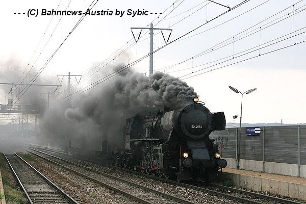 Ein "Rauchschaden" verhüllte den Zugverband beim Passieren der Haltestelle Wien-Haidestrasse
