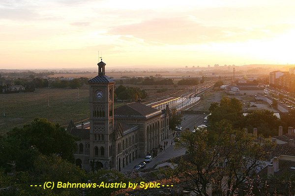Sonnenaufgang Bahnhof Toledo 01_10_2007.jpg