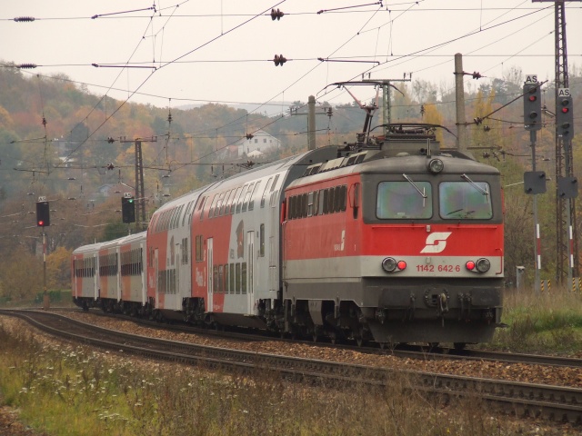 1142 642-6, 30.10.2007,  Unter Purkersdorf.jpg