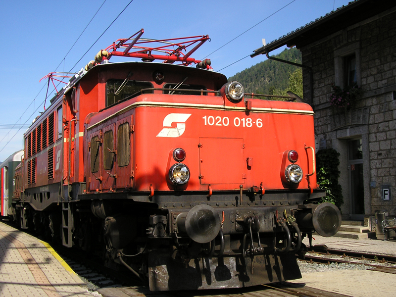 1020 018-6 mit Sonderzug Osttirol-Express (Kärntner Seenrundfahrt) am 19. August 2006 in Dellach/Drau