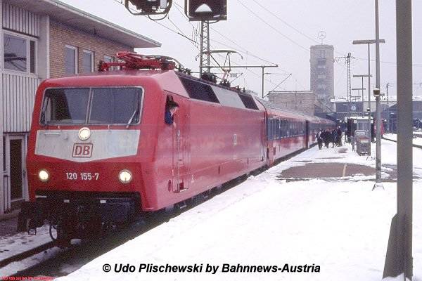 120 155_970106_Stuttgart Hbf.jpg.jpg