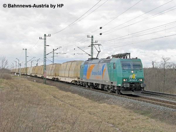 185 542 mit LTE 47197 am 2 3 2008 in 55Hegyeshalom.jpg.jpg