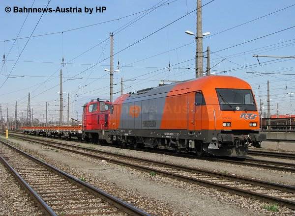 RTS 2016 905+2067 017 mit 95130 am 7 3 2008 in Wien Zvbf.jpg.jpg