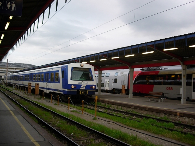Gestern wurden am Südbahnhof die Bahnsteige 17 und 18 für die Schnellbahnen verwendet.