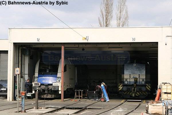 ES64U2 022 90 Inzersdorf Personenbahnhof 24_03_2008 (1).jpg.jpg
