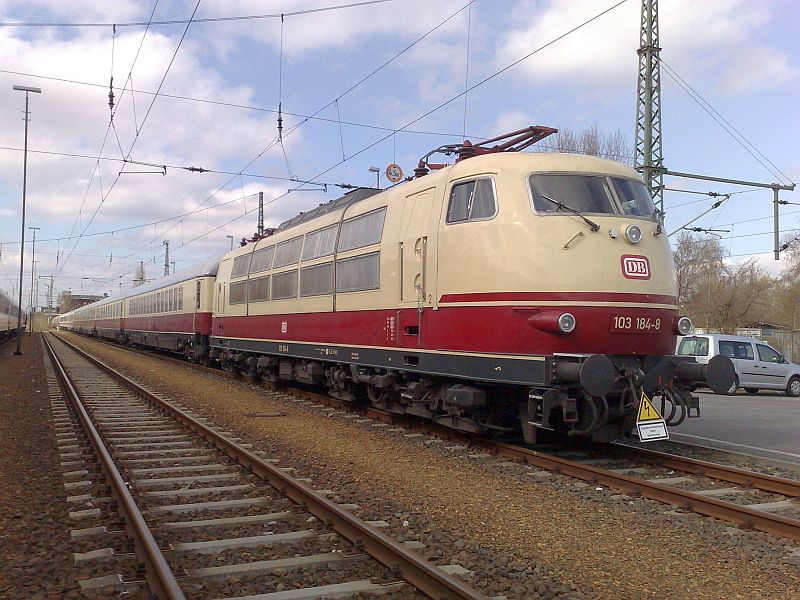 19.04.08,103 184-8,BGdn-1.jpg