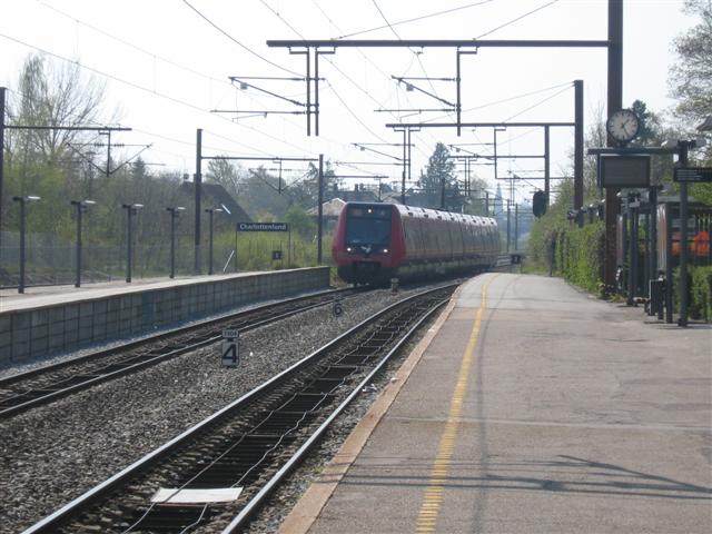 Eine S-Bahn ( dänisch S-Tog sprich S-to)