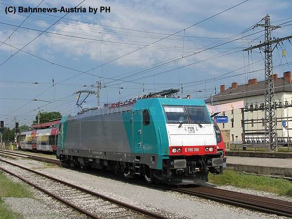 186 108 mit SLZ 98173 am 14 5 2008 in Bruck an der Leitha.jpg.jpg