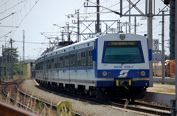 6020 258 als RSB8 ab Felixdorf. 
<br />Abfahrt war mit etwa +10.