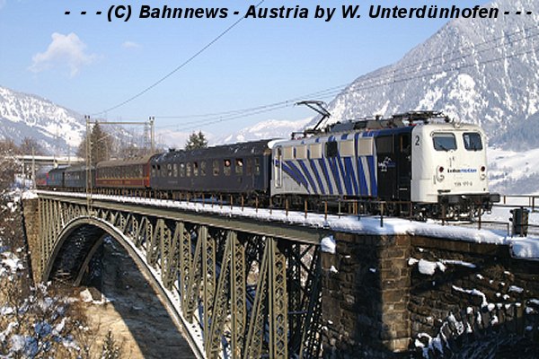 02 139.177 mit Sdz 19021 am 30.12.05 auf der Angerschluchtbrücke.jpg
